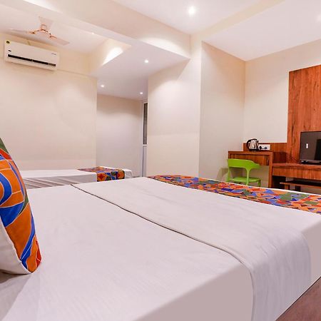 Hotel Fabexpress Utsav Residency - Nr Panvel à Jāmb Extérieur photo