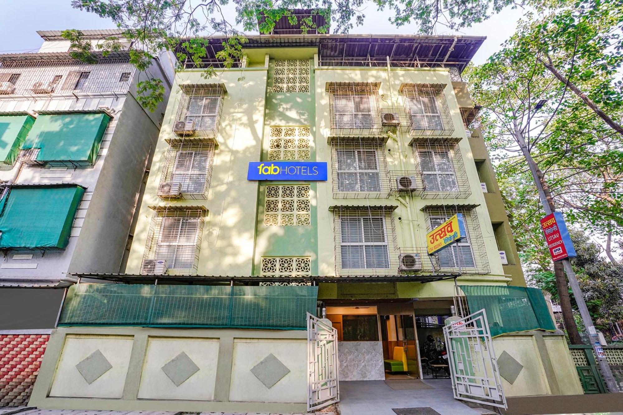 Hotel Fabexpress Utsav Residency - Nr Panvel à Jāmb Extérieur photo